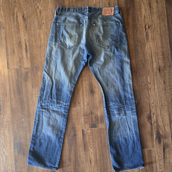 501 Levi's Jeans - Picture 2 of 5